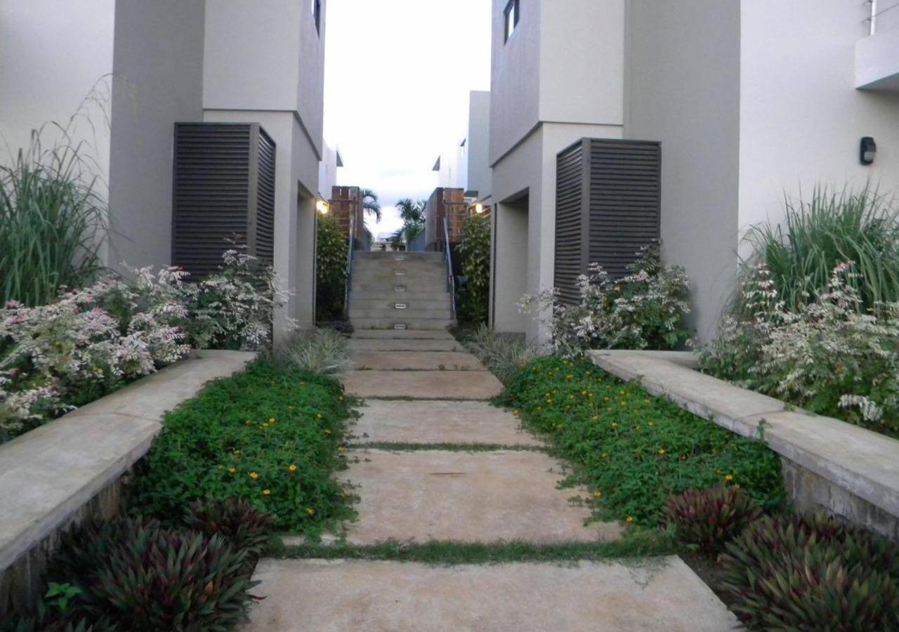 Modern Villa In Grand Bay - Short Walk To Beach Kültér fotó