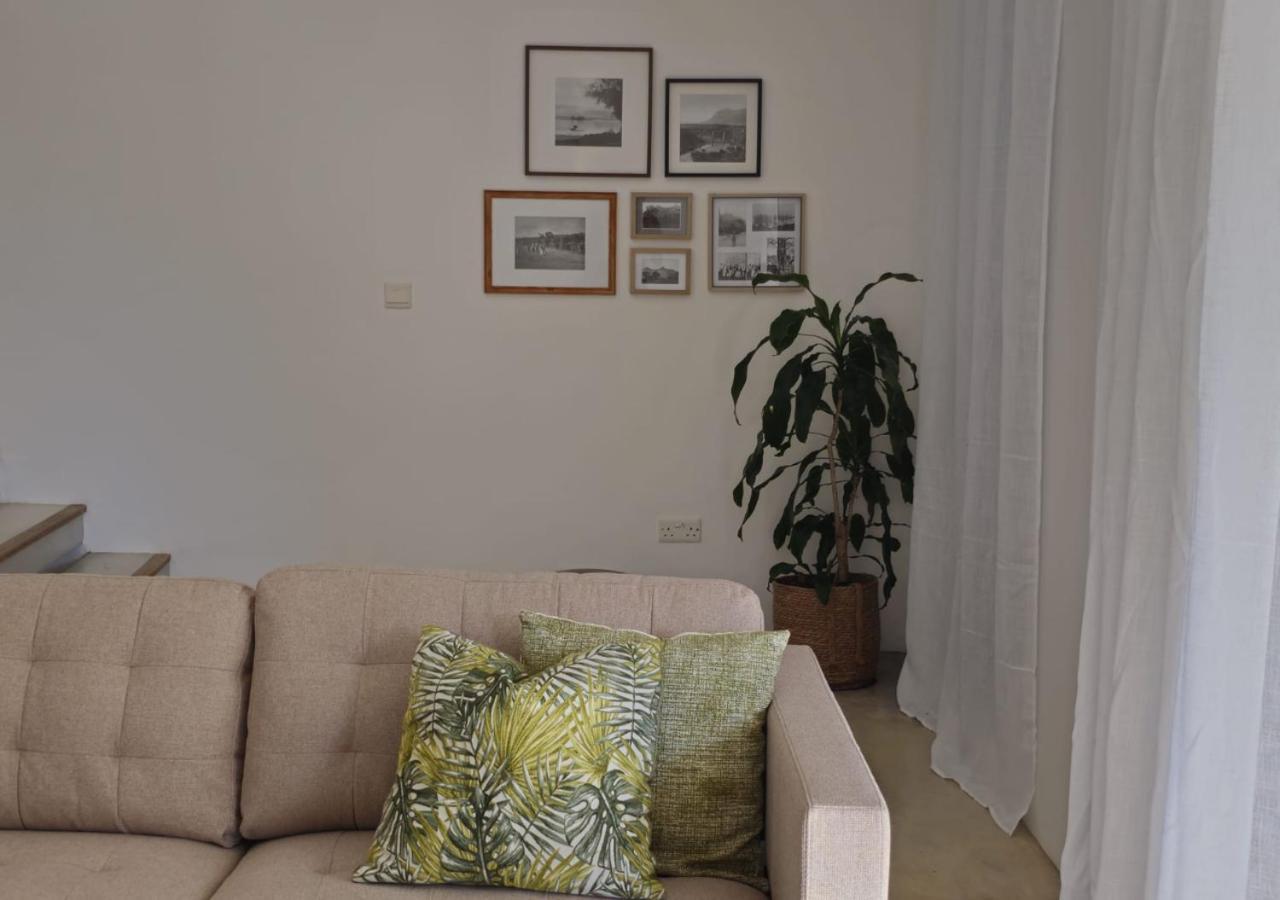 Modern Villa In Grand Bay - Short Walk To Beach Kültér fotó