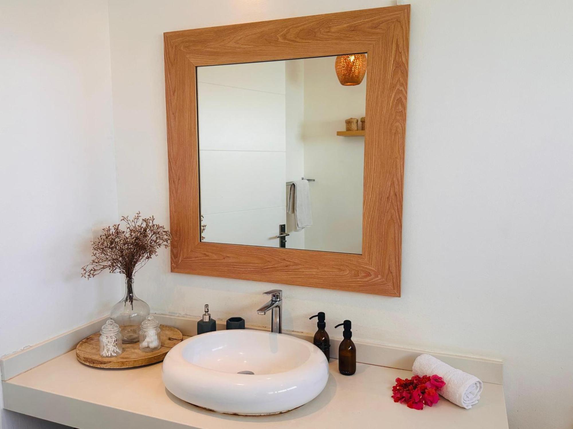 Modern Villa In Grand Bay - Short Walk To Beach Kültér fotó