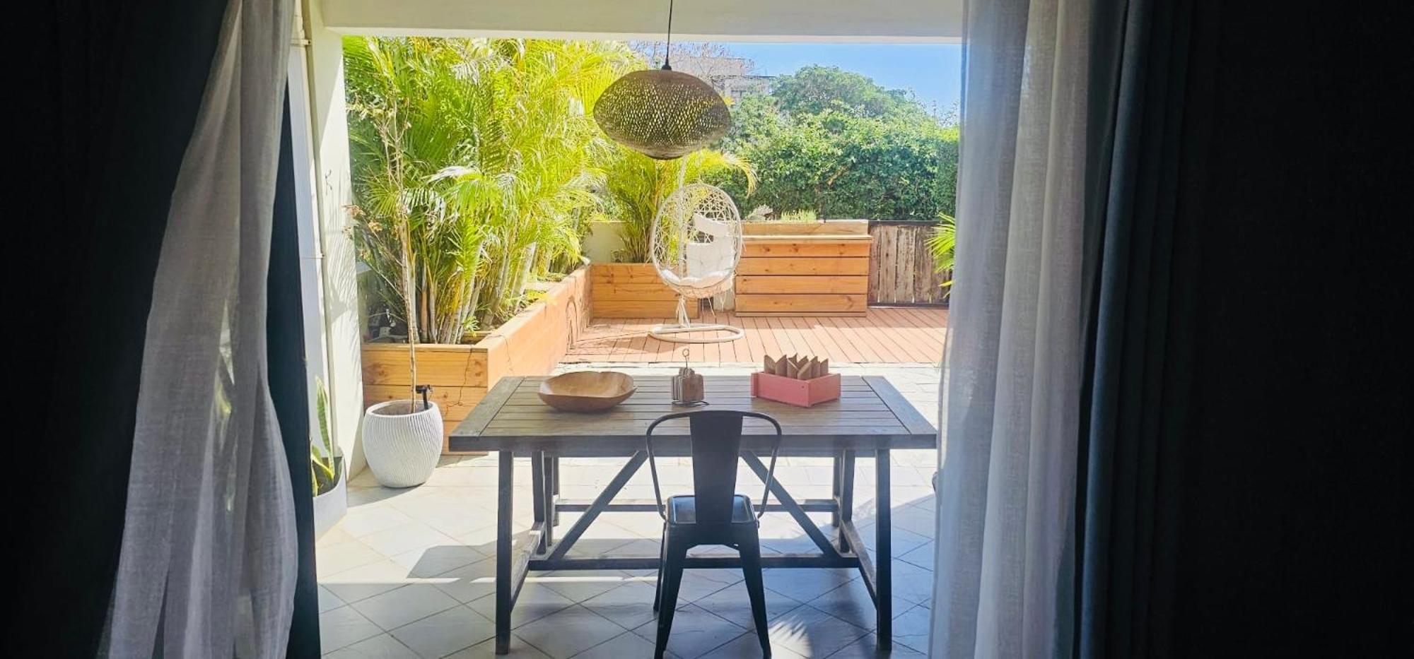 Modern Villa In Grand Bay - Short Walk To Beach Kültér fotó